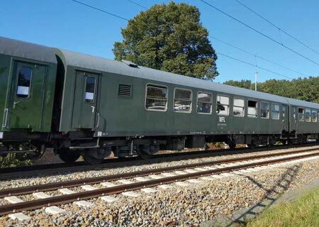 Außenansicht eines historischen Salonwagens