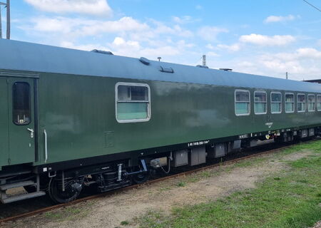 Außenansicht eines historischen Salonwagens