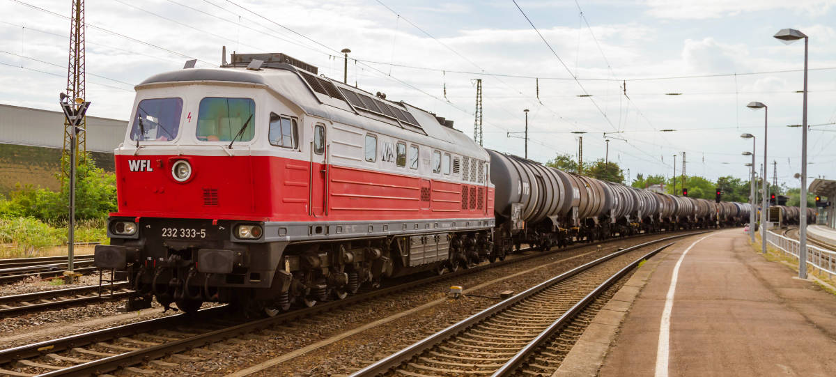 Güterzug mit WFL Diesellok der Baureihe 232